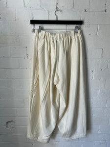 Moyuru Pant 649 - White