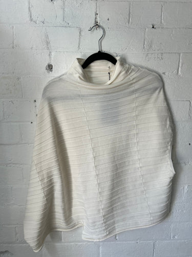 Moyuru Pullover 300 - White