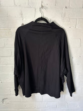 Moyuru Pullover 451 - Black